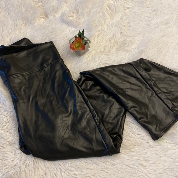 $128 LA MADE x Revolve | Croft Vegan Leather Black legging pant skinny women’s M - Picture 4 of 7